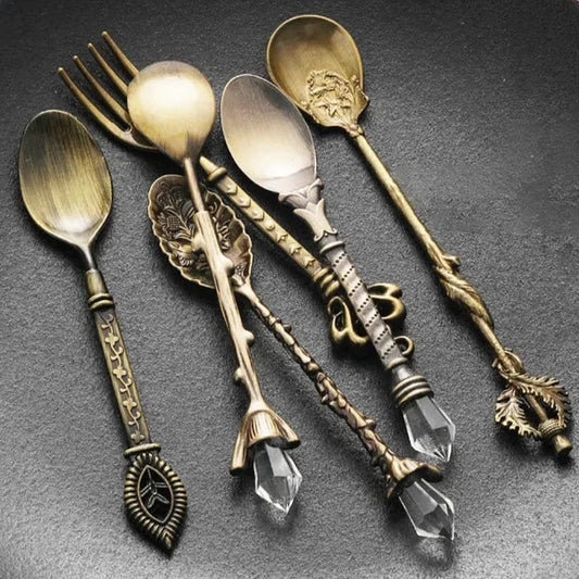 Vintage Dessert Royal Style Cutlery Set